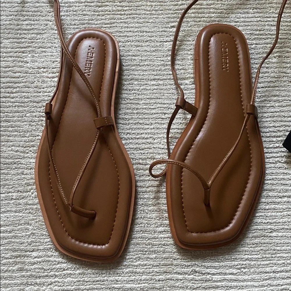 A.Emery Finch Sandal Flip Flop Wrap Deep Tan Leather Size 41/11 NWT - Picture 8 of 12